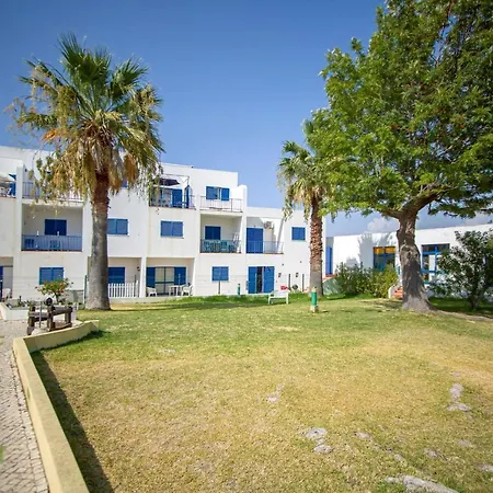 Bemposta 1Br Flat W/ Pool By Lovelystay Appartamento *